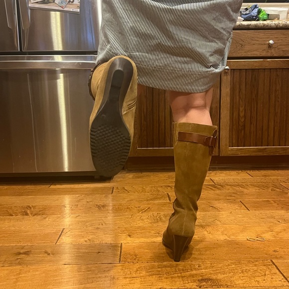 EUC! Aerosols Camel colored suede knee high wedge boots! - Picture 5 of 15